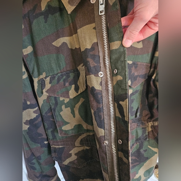 Vintage Camo Military Jacket - Picture 9 of 13